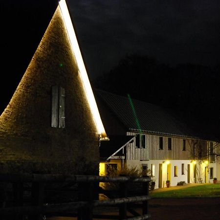 Hof Liebeneck Bed & Breakfast Osterspai Екстериор снимка